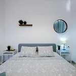 Cozy With Seaview And Parking 아데제
